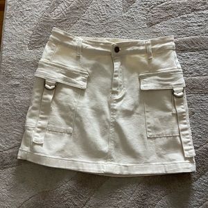 super cute cargo skirt only worn once size medium